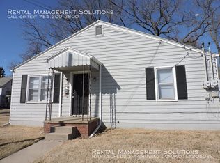 820 SW 17th St, Topeka, KS 66604