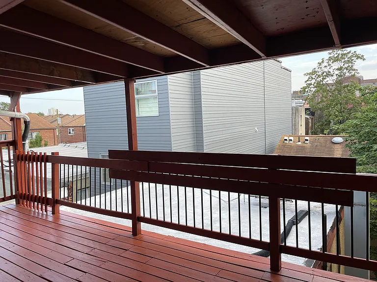 South St — Photo 17