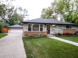 15W461 Victory Pkwy, Elmhurst, IL 60126