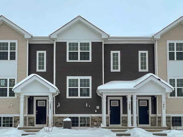 1449 Oakfield Ln, Pingree Grove, IL 60140