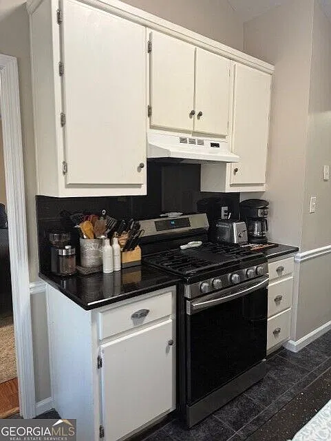 3 bed, 2.0 bath, 1177 sqft, $1,885 — Photo 4