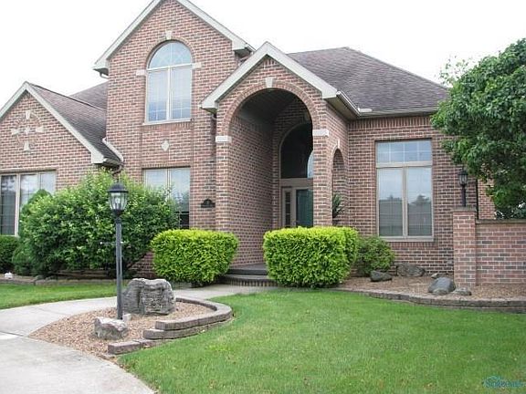2nd image of 11 Ponds Side Dr