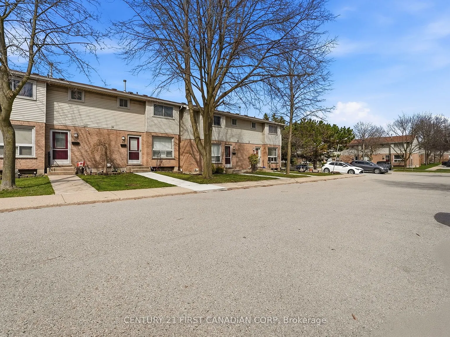 3 bed, $2,600 — Photo 2