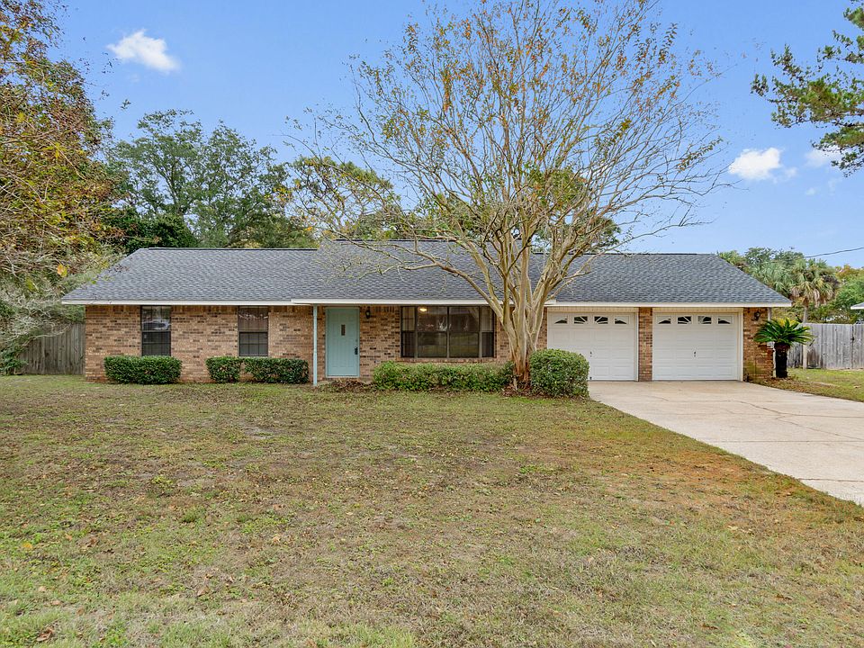 1st image of 1938 Everglades Dr