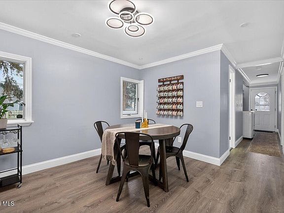 5th image of 1320 Floral Avenue