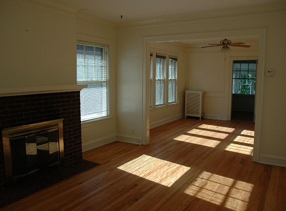 3rd image of 1434 Noyes St #2