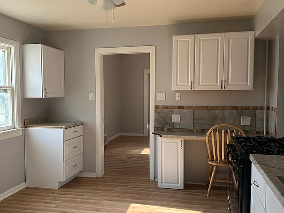 4th image of 3113 Toledo Ave #1