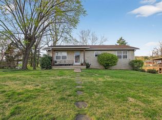 331 SW Circle Dr, Scottsville, KY 42164