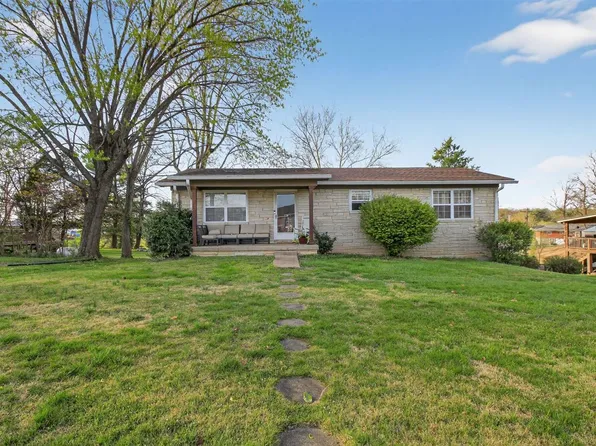 331 SW Circle Dr, Scottsville, KY 42164