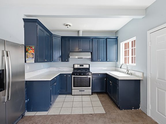 5th image of 1220 W 45th St #1/2