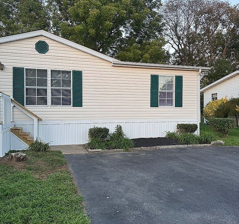 1st image of 1610 Benjamin Ct