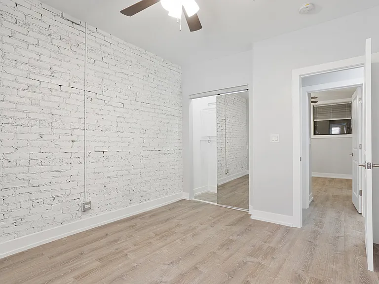 1704.5 W Juneway Ter #1G — Photo 10