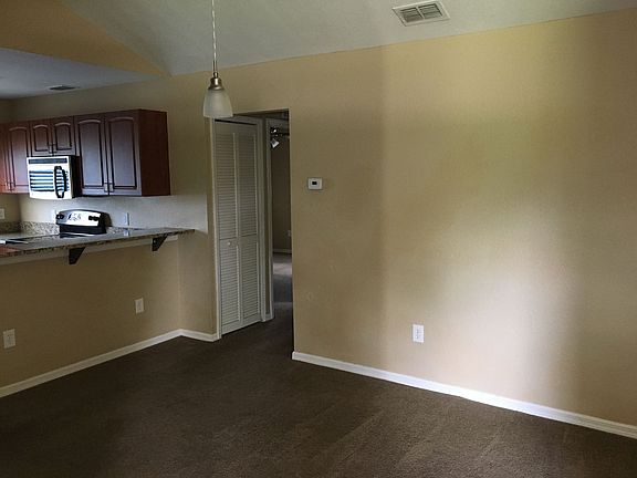 3rd image of 503 Desoto Ave