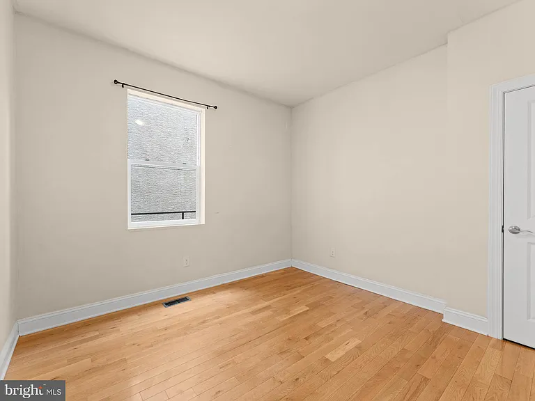 1813 N 18th St #1 — Photo 10