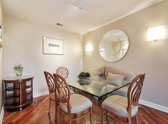 5th image of 2660 Summit Dr Unit 203