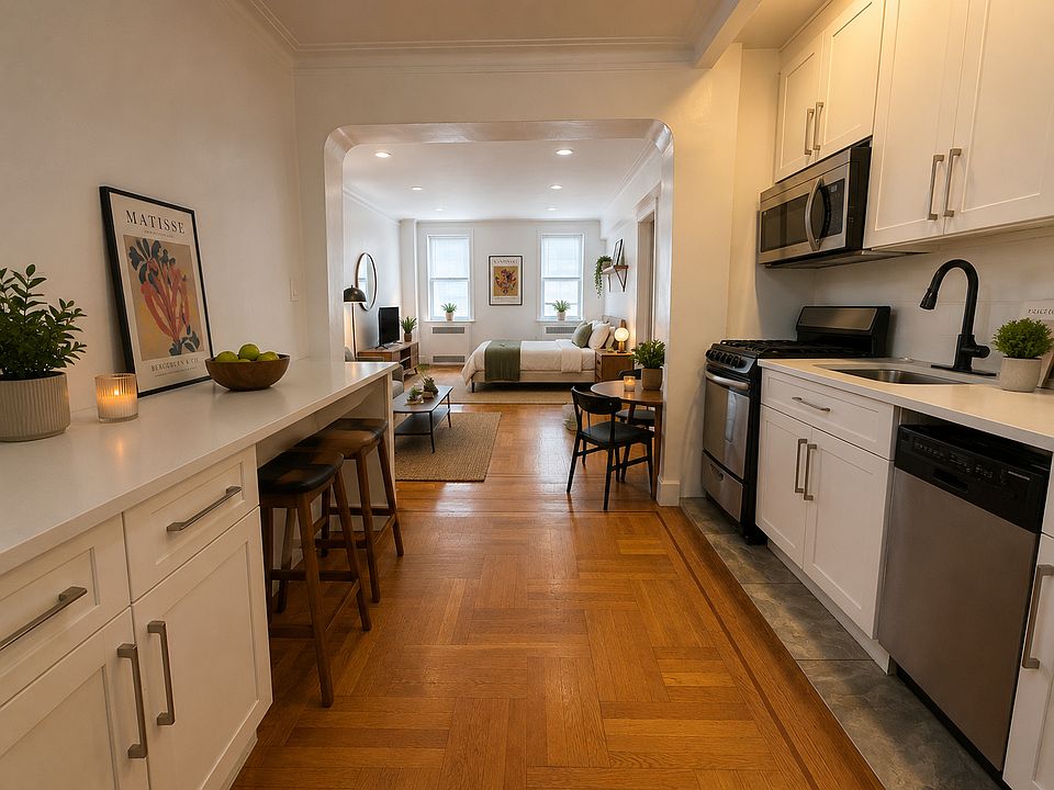 2nd image of 4395 Broadway APT 2D
