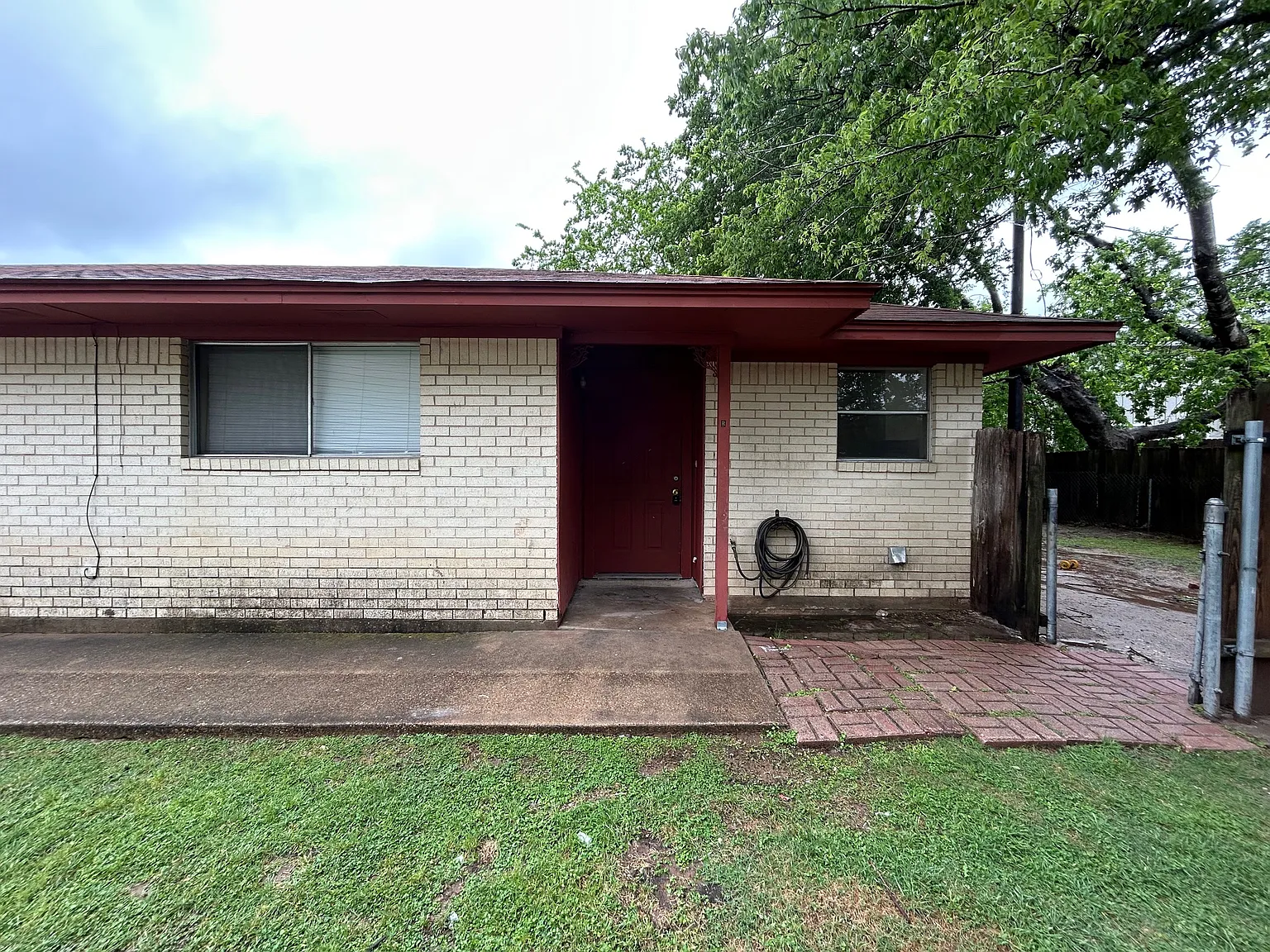 1913 Pine Tree - B — Photo 2
