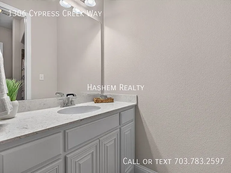 1306 Cypress Creek Way — Photo 35