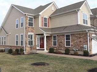 350 Joshua Tree Dr, Collegeville, PA 19426