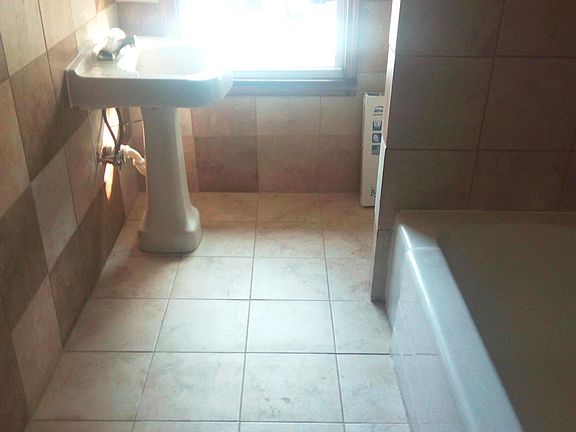 5th image of 2821 William St #2