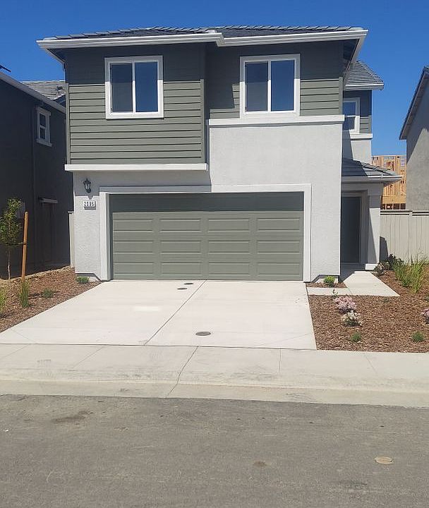 1st image of 2096 Shady Tree Cir