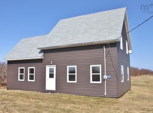 105 Maxwellton Rd, Meteghan Centre, NS B0W2L0