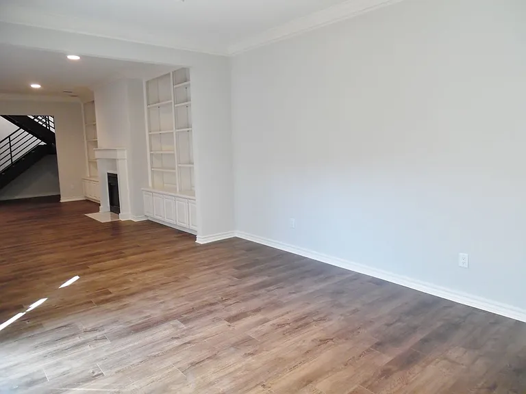 4715 Lafayette Ave — Photo 20