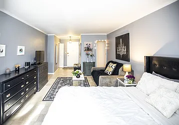 Rented by Ambar Realty Corp.