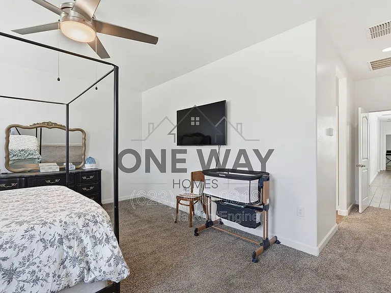 30558 W Clarendon Ave — Photo 29