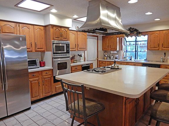 5th image of 2078 Wildwood Ln