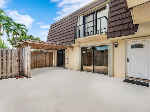 1202 12th Lane, Palm Beach Gardens, FL 33418
