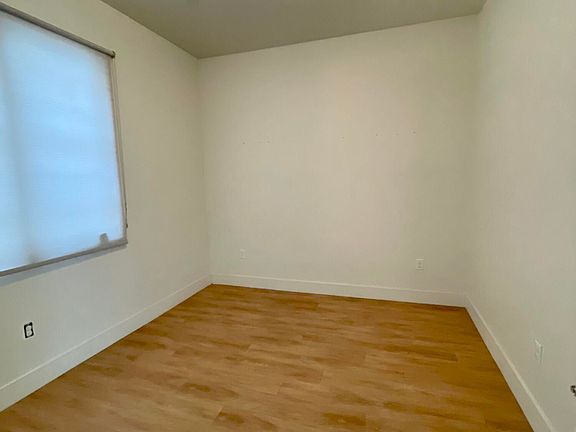 5th image of 112 E Ortega St #210