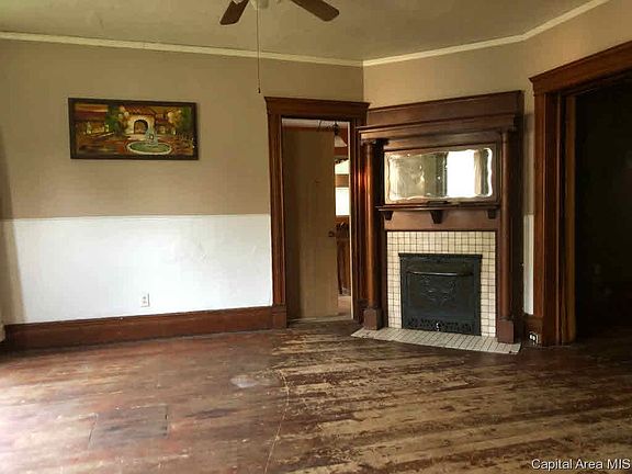 5th image of 468 E Grove St