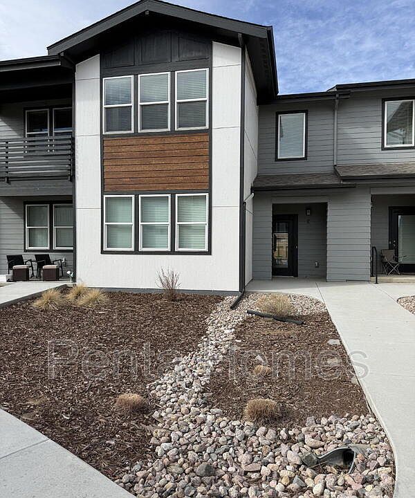 1st image of 563 Vicot Way Unit E