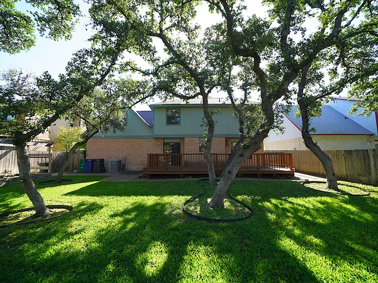 7315 Park West Dr — Photo 40