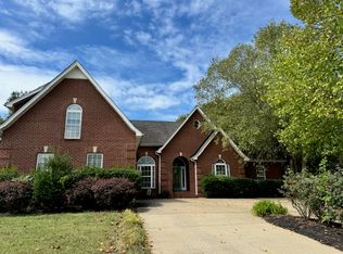 1923 Nightwalk Ct, Murfreesboro, TN 37130