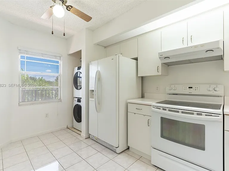 13455 SW 16th Ct #306F — Photo 7