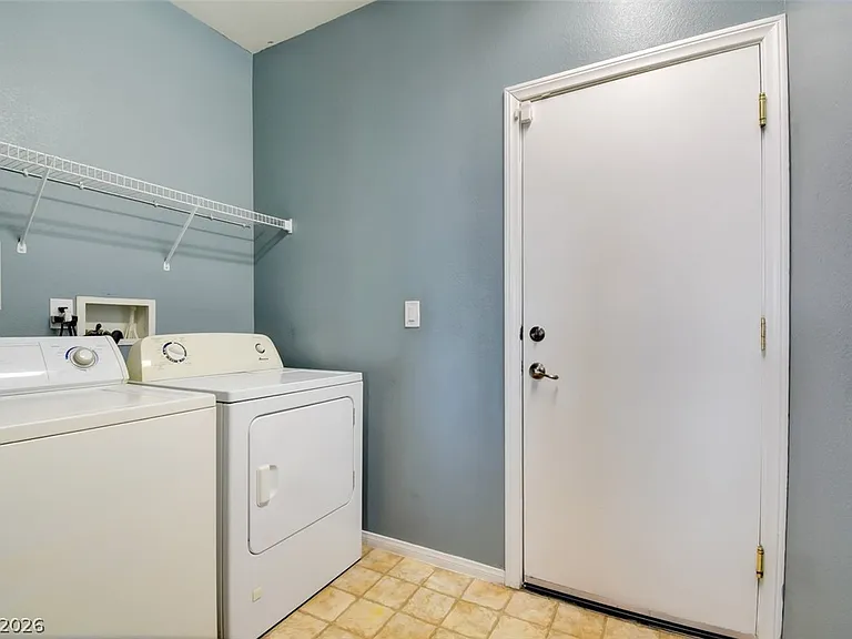 4013 Buteo Ln — Photo 7
