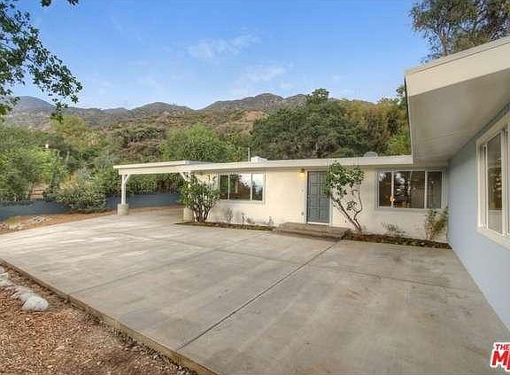 3rd image of 3614 Skylane Dr