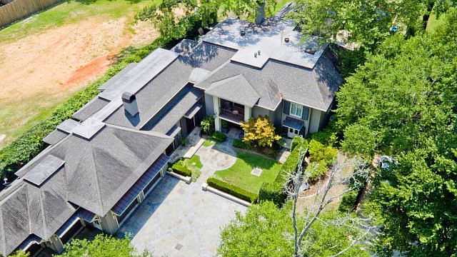 1st image of 313 Woodbridge Dr