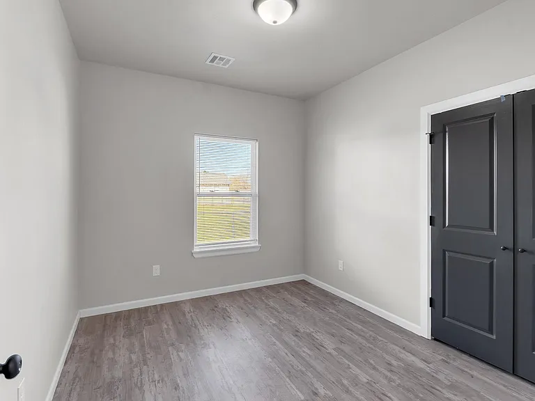 324 Vinnedge Ave — Photo 15