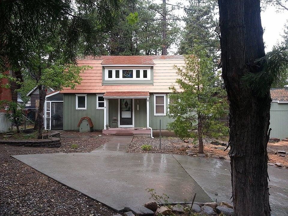 1st image of 2370 Fir Dr