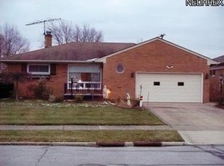5918 Mayberry Ave, Mayfield Heights, OH 44124