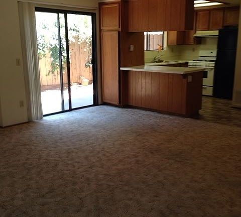 5th image of 529 Hart Dr APT 04