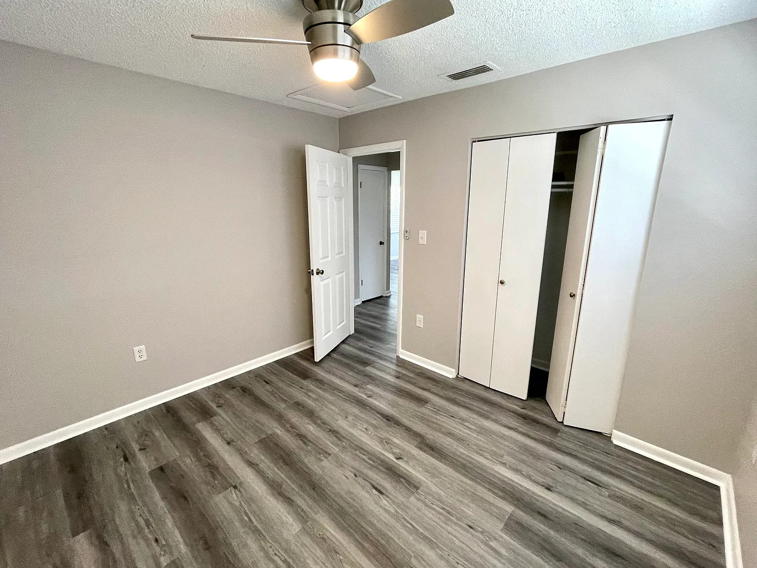 2 bed, 713 sqft, $1,425 — Photo 3
