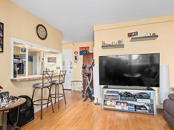 4th image of 3410 De Reimer Ave APT 12A