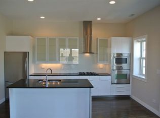 1810 W Chicago Ave, Chicago, IL 60622