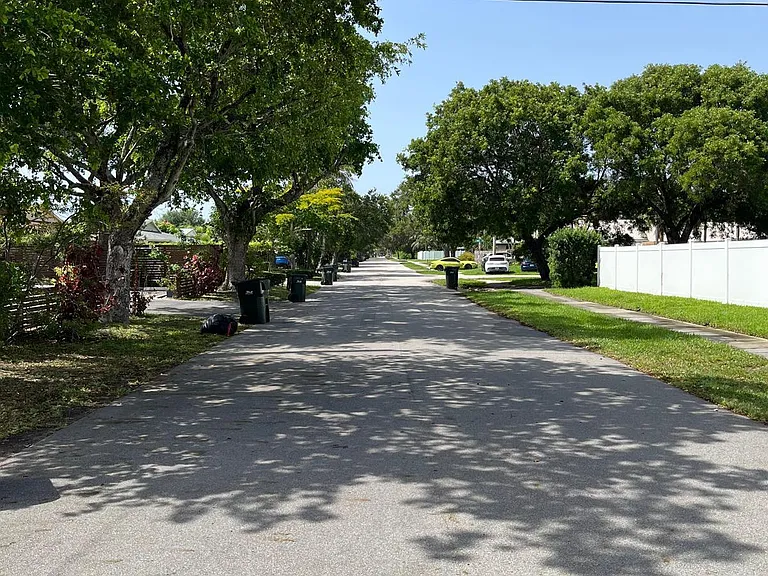 2801 Albatross Rd — Photo 2
