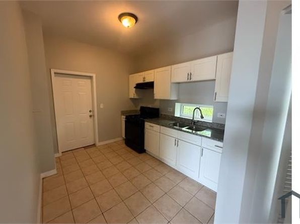7040 S Emerald Ave APT 3