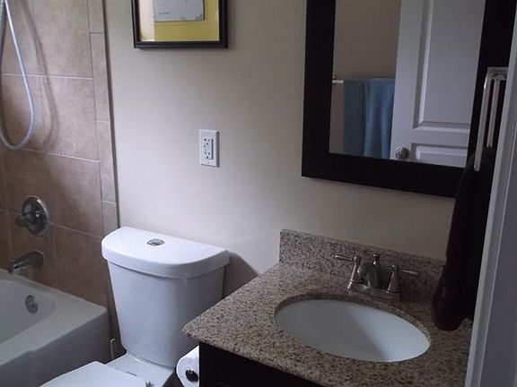 4th image of 402 Saint Jude Cir